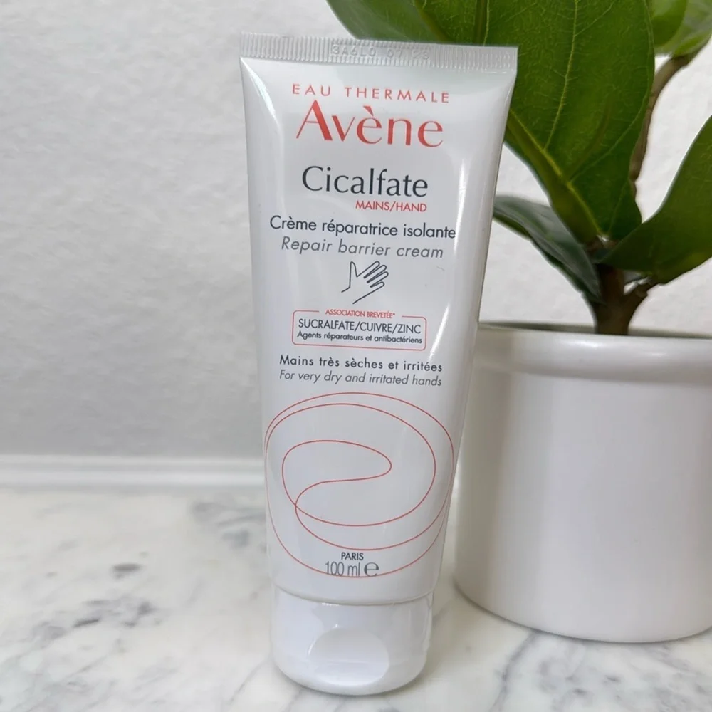 NWOT Avene Repair Barrier Cream